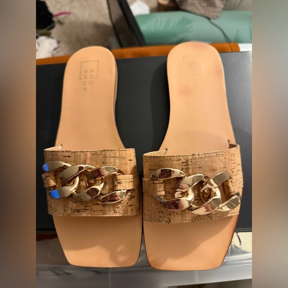 NEW ShuShop Gold Chain-Link Cork Sandals - Picture 3 of 5